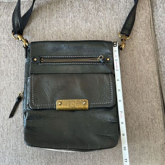 The Sak Women’s Black Leather Crossbody Messenger Bag Multi Functional Pockets - Picture 8 of 16